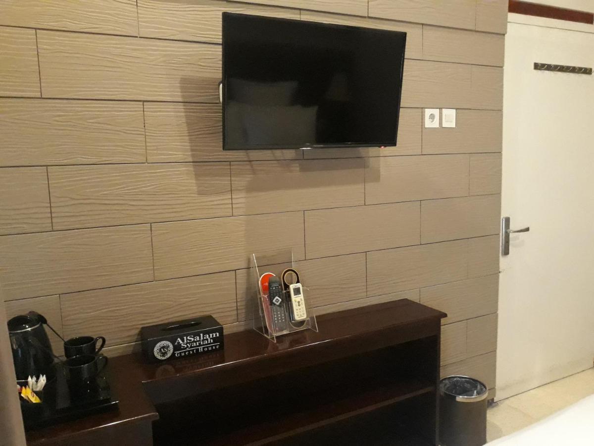 Alsalam Syariah Guesthouse Solo Exterior foto
